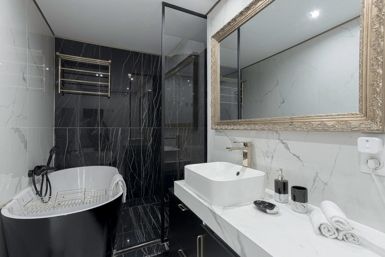 Luxury Maubourg - Vue Mer - Croisette 50M Plage - Clim - Terrasse Cannes Bagian luar foto