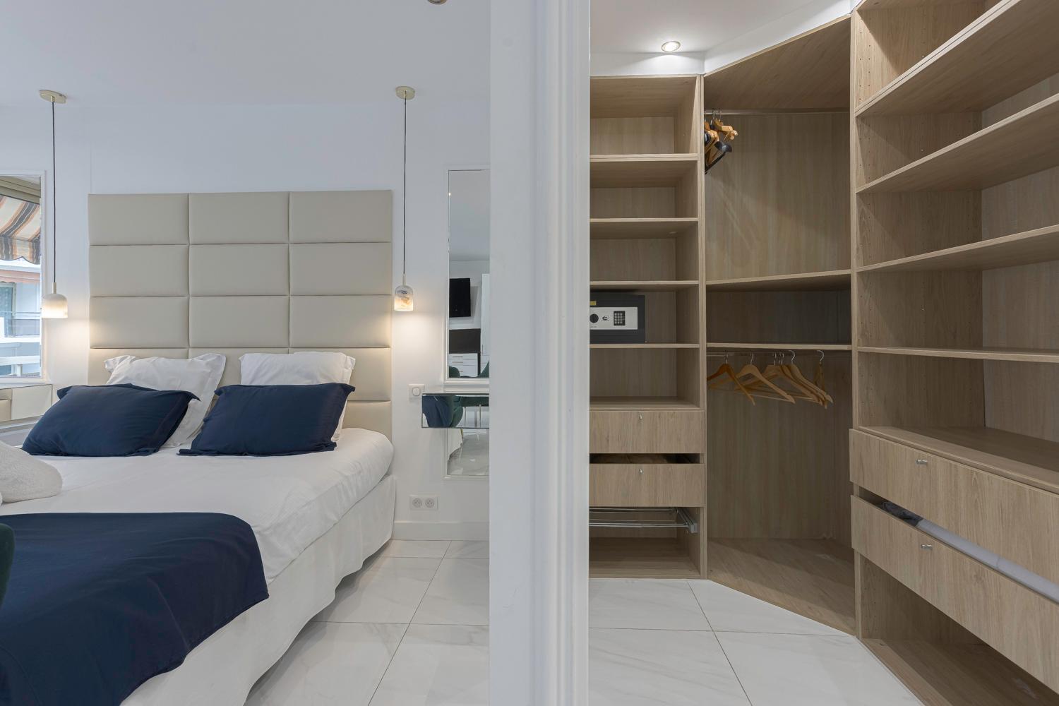 Luxury Maubourg - Vue Mer - Croisette 50M Plage - Clim - Terrasse Cannes Bagian luar foto